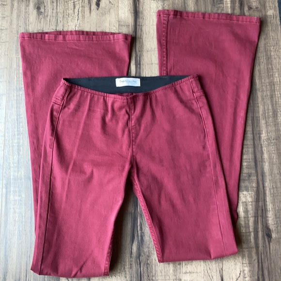 Super cute red flare jeans - Picture 3 of 3